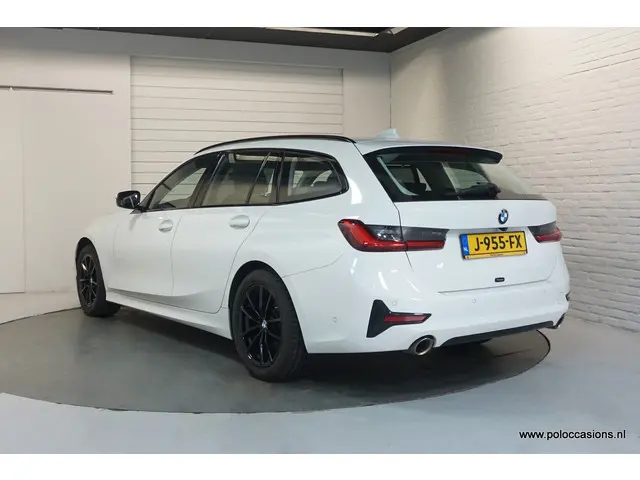BMW 3 Serie Touring 318i Exec 2020 Benzine 3