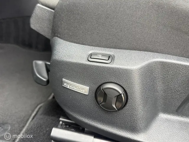 Volkswagen Golf 1.0 TSI Highline 2018 Benzine 27