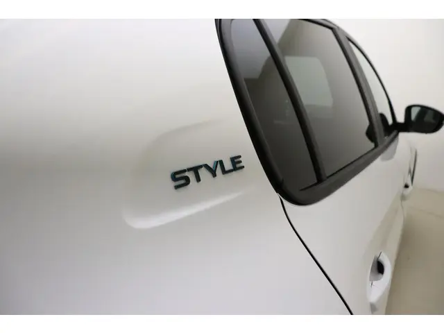 Peugeot e-208 EV E-Style 50 kWh 2023 Elektrisch 15