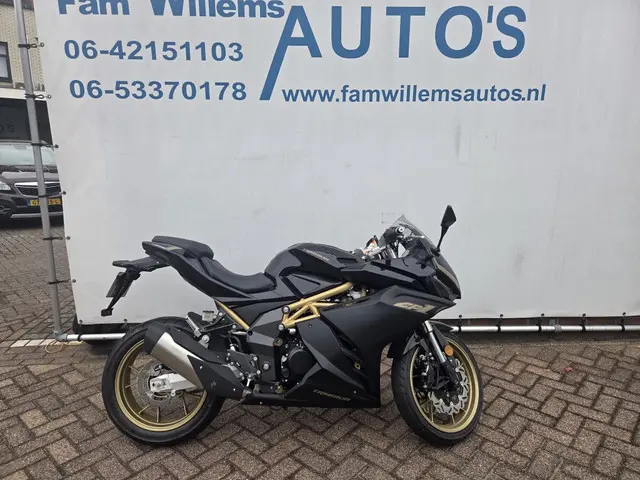 TRMotor TR125-2 TR 125-2 Black edtion 2025 Benzine 20