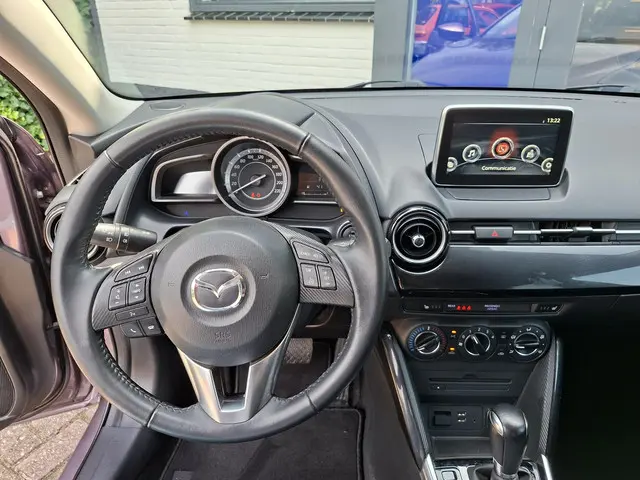 Mazda 2 1.5 Skyactiv-G Skylease+ 2015 Benzine 9