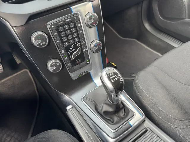 Volvo V40 2.0 D2 Nordic+ 2016 Diesel 26