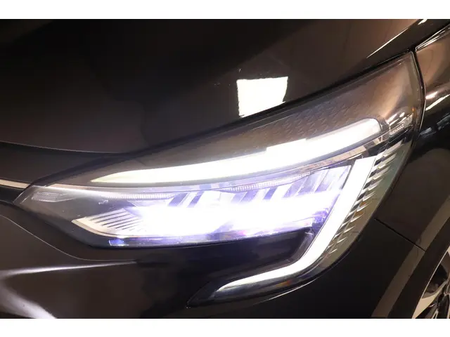 Renault Clio 1.0 TCe Intens 2019 Benzine 24