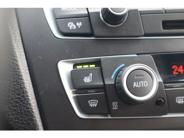 BMW 1 Serie 118i Business+ 2013 Benzine 47