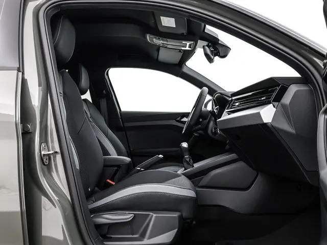 Audi A1 Sportback 25 TFSI S edition 95 PK 2025 Benzine 11