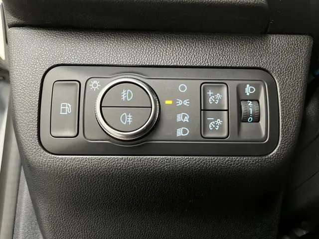 Ford Kuga 2.5 PHEV ST-Line 2023 Hybride Benzine 38