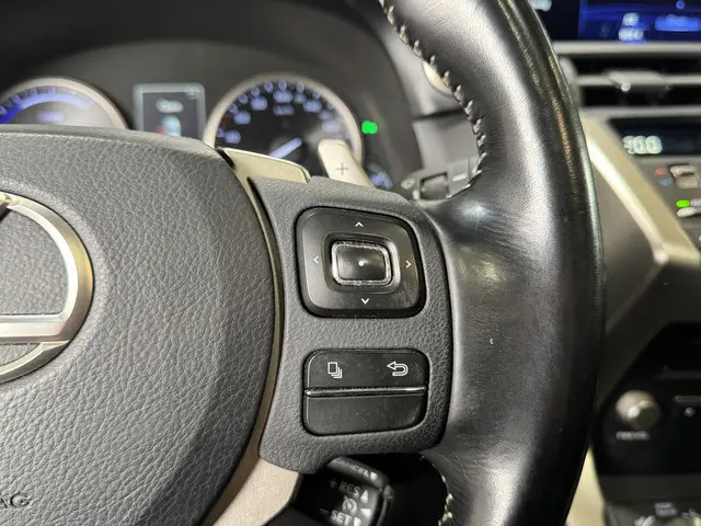 Lexus NX 300h AWD Luxury Line 2018 Hybride Benzine 15