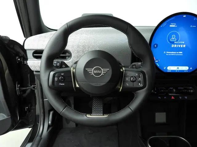 MINI 5-Deurs Cooper C 2025 Benzine 11