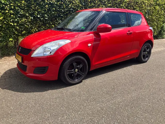 Suzuki Swift 1.2 Club 2013 Benzine 10
