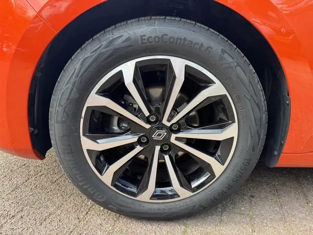Renault Clio 1.0 TCe 90 Techno+Pack Winter! 2024 Benzine 10