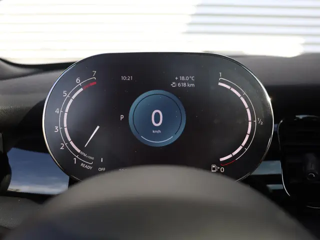 MINI 3-Deurs Cooper 2022 Benzine 22