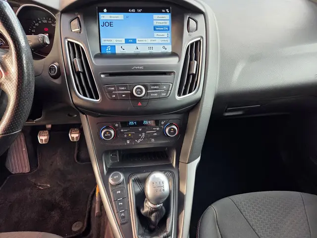 Ford Focus Wagon 1.0 ST-Line 2018 Benzine 12