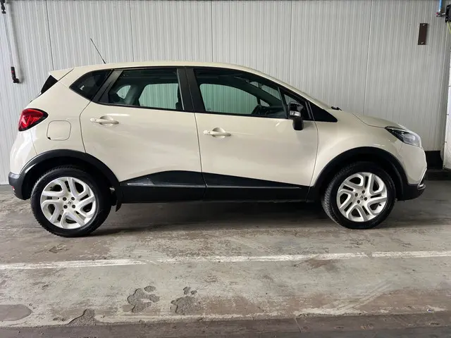 Renault Captur 0.9 TCe Expression 2016 Benzine 3