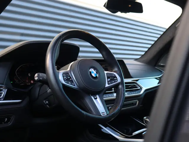 BMW X7 xDrive40i 2021 Benzine 18