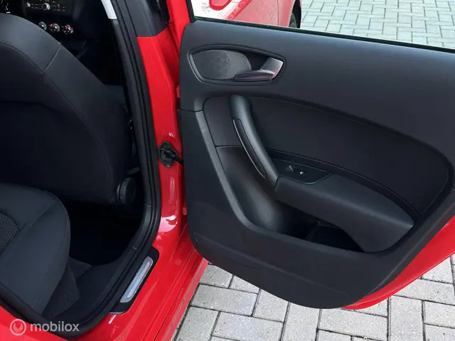 Audi A1 Sportback 1.2 TFSI Pro Line S 2013 Benzine 15