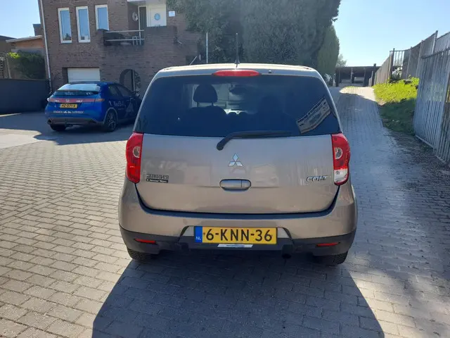 Mitsubishi Colt 1.1 Edition One 2013 Benzine 6
