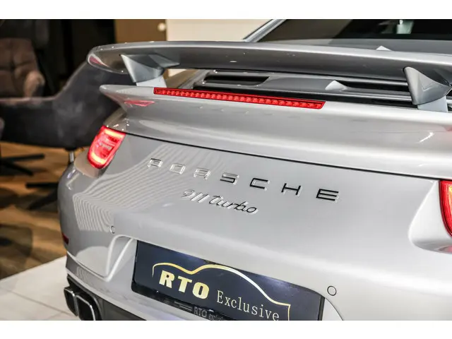 Porsche 911 3.8 Turbo Approved t/m 05-06-2027 2013 Benzine 19