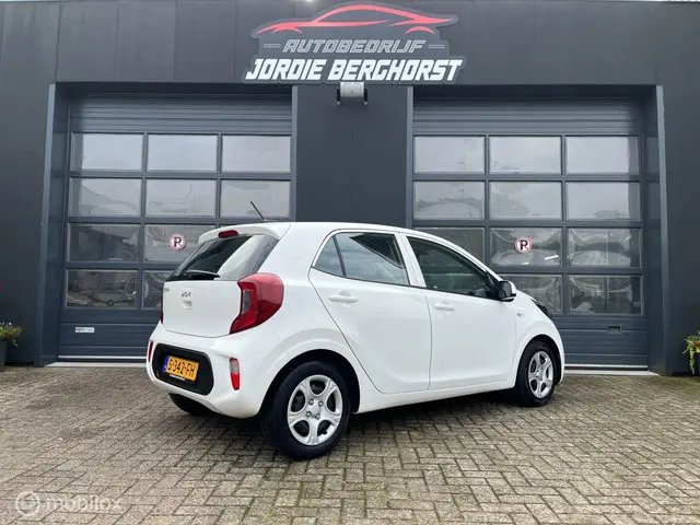 Kia Picanto 1.0 DPi ComfortLine! 2023 Benzine 4