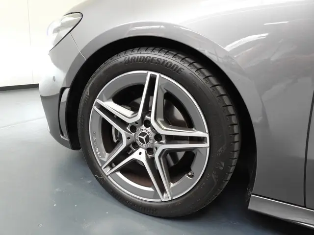 Mercedes-Benz B-Klasse B180 Aut. AMG 2020 Benzine 40