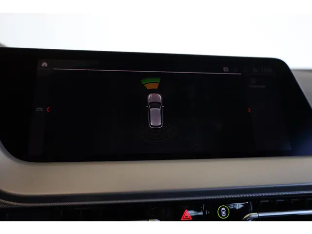 BMW 1 Serie 5-deurs 118i 2020 Benzine 14