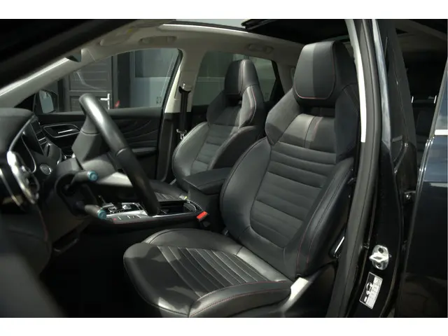 MG EHS 1.5 TGDI Luxury 2022 Hybride Benzine 4