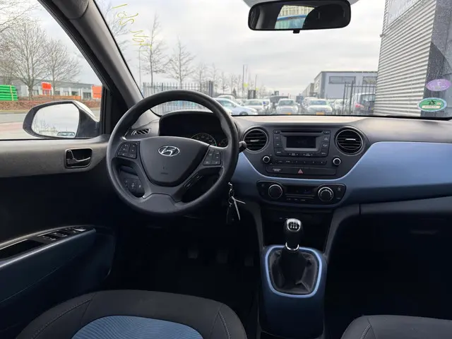 Hyundai i10 1.0i i-Motion Comfort 2017 Benzine 21