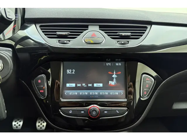 Opel Corsa 1.4 Black Edition 2018 Benzine 19