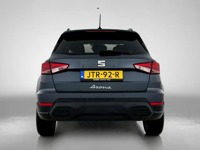 SEAT Arona 1.0 EcoTSI Style Connect 2024 Benzine 4