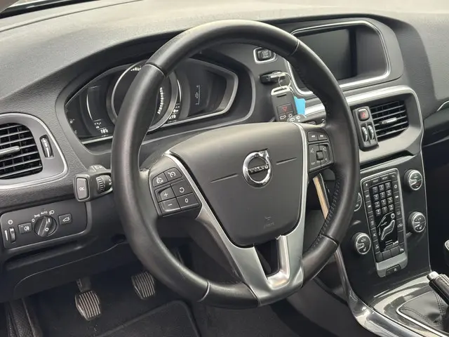 Volvo V40 2.0 D2 Nordic+ 2017 Diesel 6
