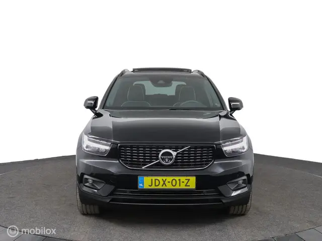 Volvo XC40 2.0 T5 AWD R-Design 2018 Benzine 2