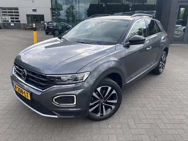 Volkswagen T-Roc 1.5 TSI Sport 2020 Benzine 13