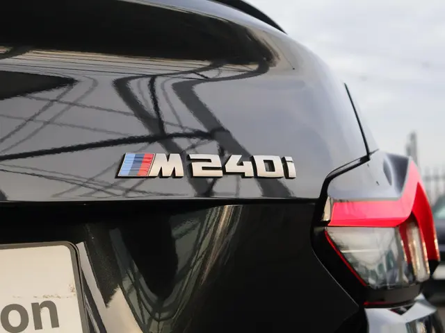 BMW 2 Serie Coupé M240i xDrive 2022 Benzine 12