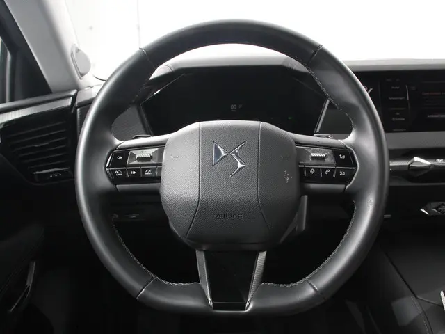 DS DS 4 1.2 PureTech Automaat Rivoli Cross 2023 Benzine 15