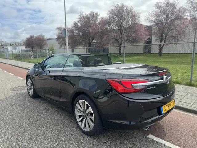 Opel Cascada 3
