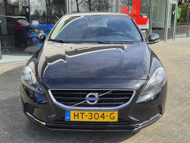 Volvo V40 2.0 D2 Momentum Business 2015 Diesel 14