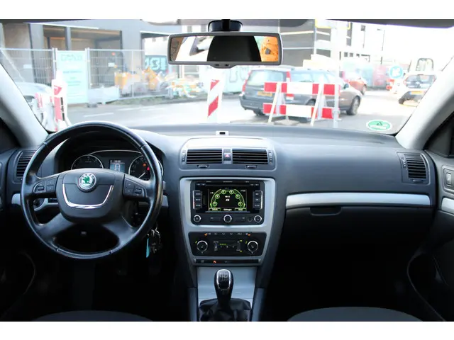 Škoda Octavia Combi 1.2 TSI Active 2013 Benzine 27