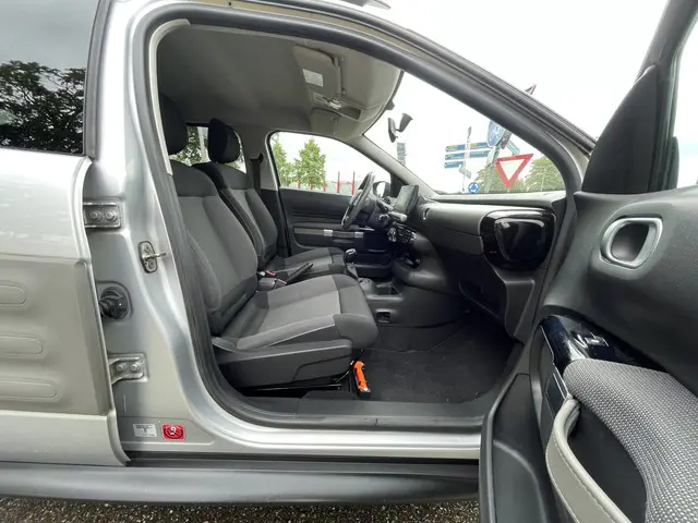 Citroën C4 Cactus 1.2 VTi Business 2014 Benzine 7