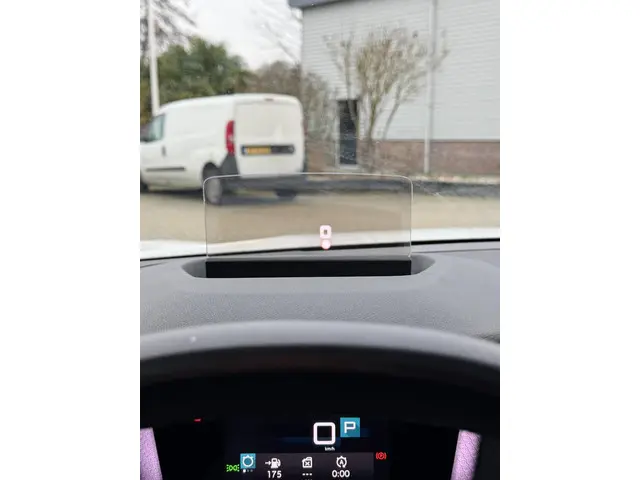 Citroën C4 - 1.2 Puretech Shine 2022 Benzine 18