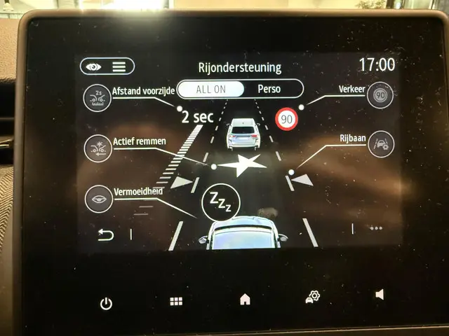 Renault Clio 1.0 TCe 90 GPF techno 2024 Benzine 28