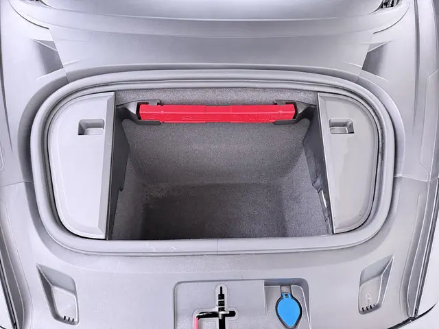 Porsche Taycan Performance 84 kWh 2024 Elektrisch 15