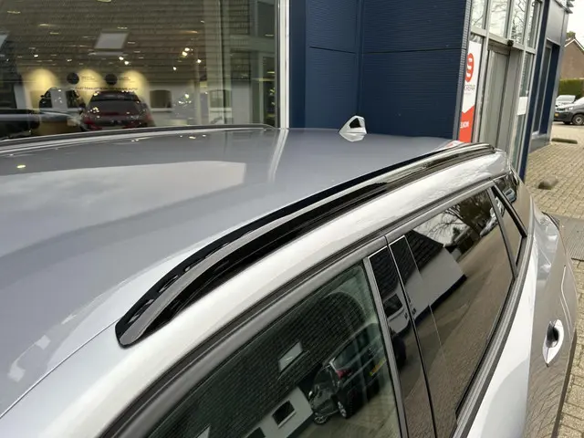 Peugeot 2008 1.2 Turbo 100 PK Allure 2025 Benzine 35