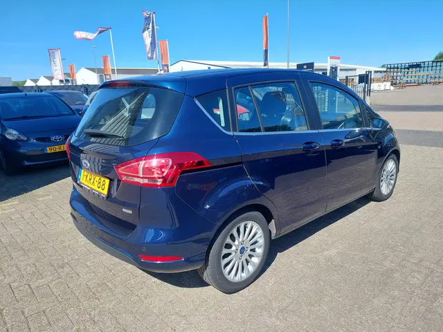 Ford B-MAX 1.0 EcoBoost Titanium 2013 Benzine 4