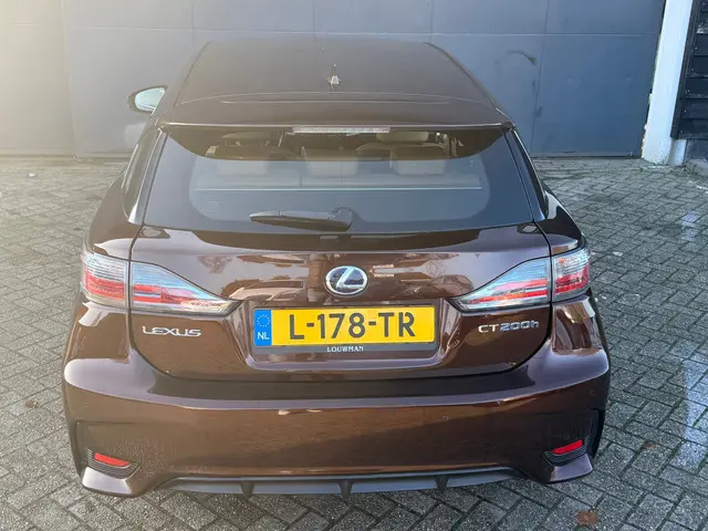 Lexus CT 200h Luxury Line 2017 Hybride Benzine 5