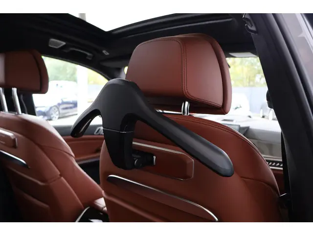 BMW X7 xDrive40i 2023 Benzine 11