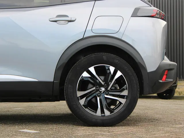 Peugeot e-2008 EV Allure Pack 50 kWh 2021 Elektrisch 24