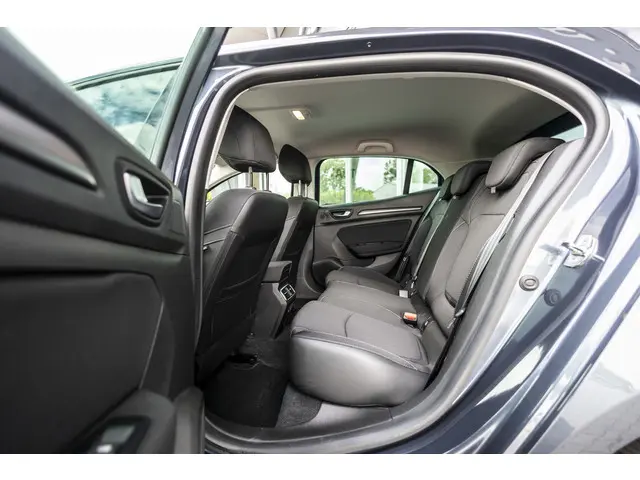 Renault Mégane 1.0 TCe Zen 2022 Benzine 10