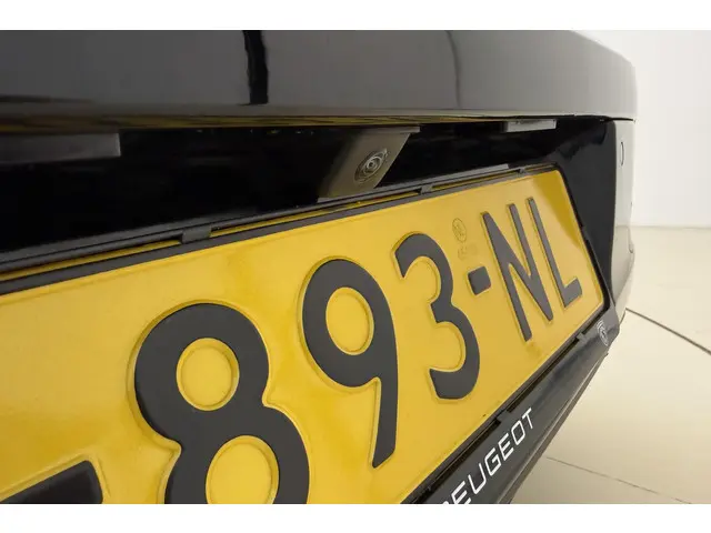 Peugeot 208 1.2T Allure 2020 Benzine 26