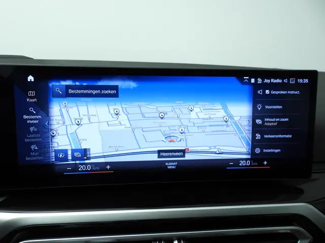 BMW 3 Serie Touring 330e 2024 Hybride Benzine 25