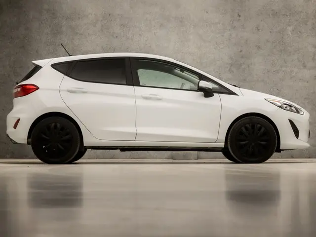 Ford Fiesta 1.1 Sport 2018 Benzine 4