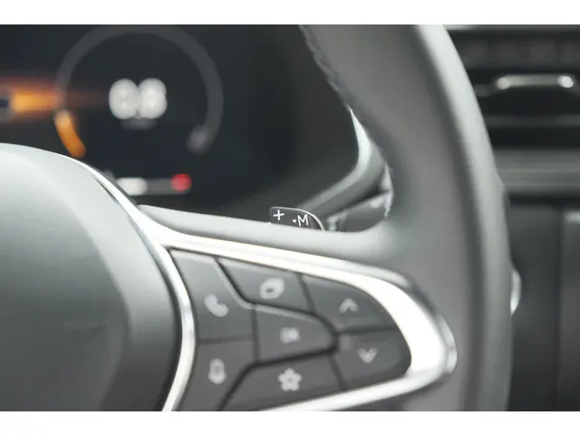 Renault Captur Mild Hybrid 160 EDC Techno 2024 Benzine 35